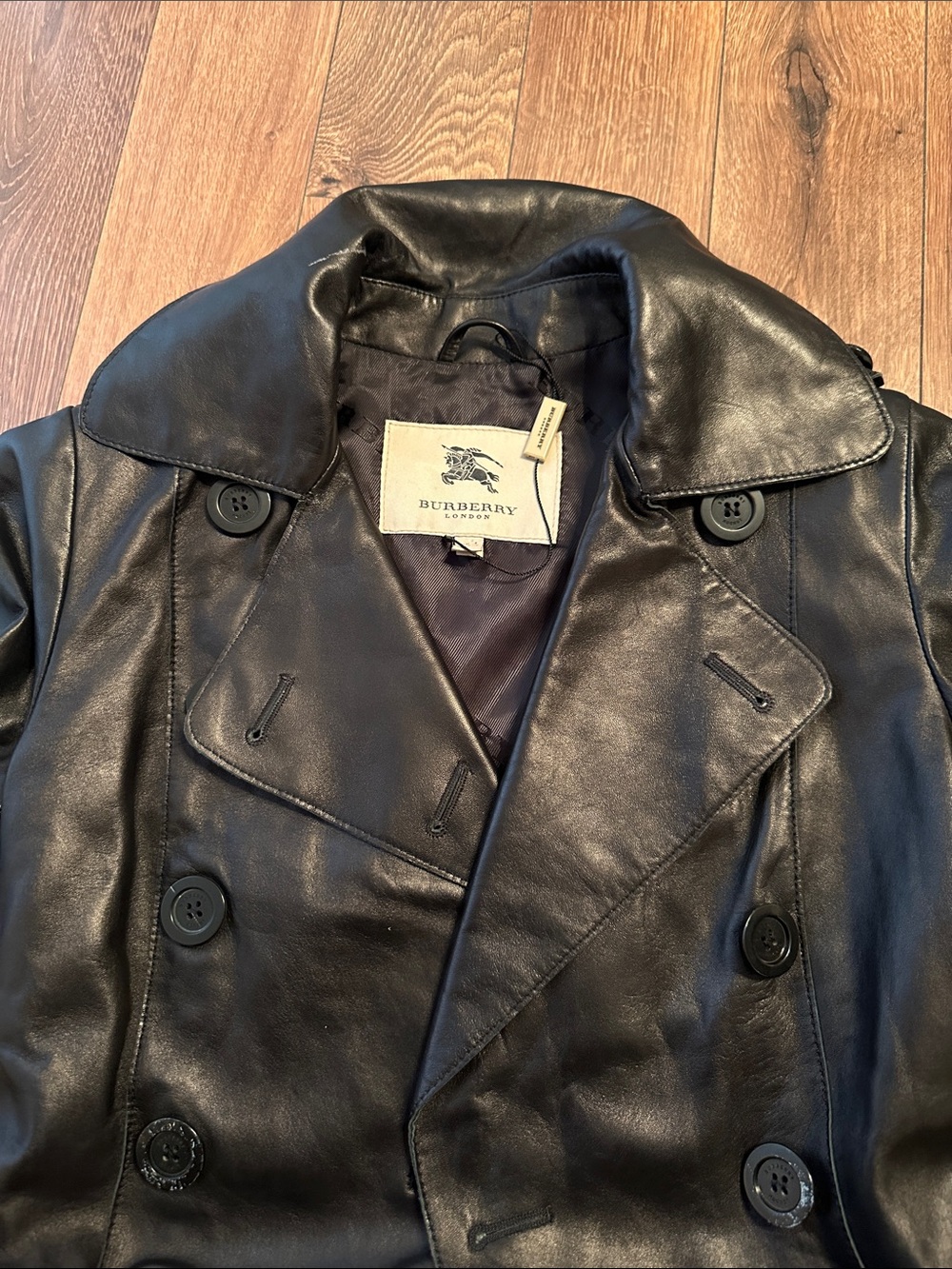 Burberry London Lambskin Leather Trench Coat. Size 2 - Picture 8 of 13